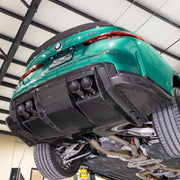 Onderaanzicht van de RSC Carbon Fiber Rear Diffuser voor BMW G80 M3 en BMW G80 M4