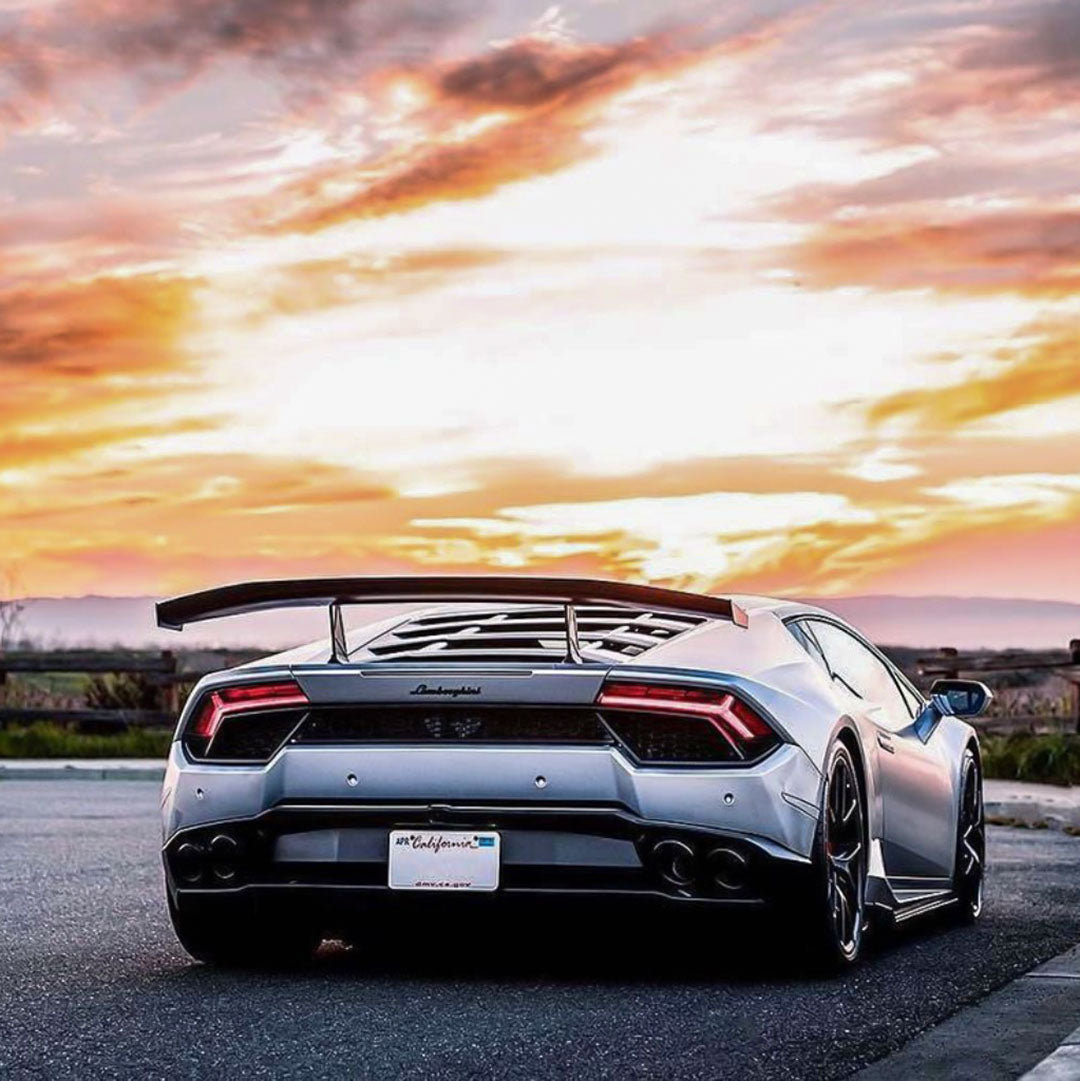 Huracan with RSC Carbon Fiber Racing Wing