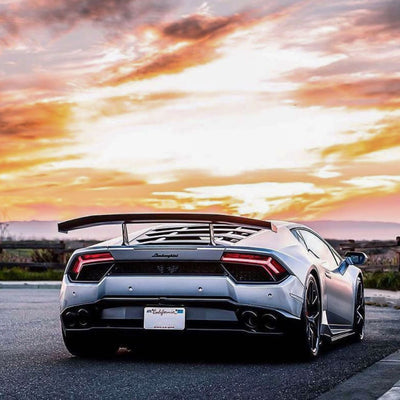 Huracan with RSC Carbon Fiber Racing Wing