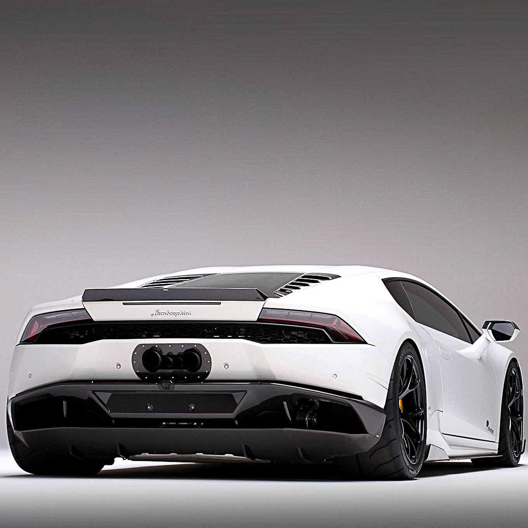 Rear view photo of lamborghini huracan LP610-4 with Carbon Fiber Body Kit