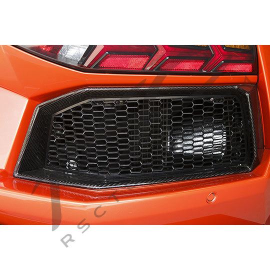 Lamborghini Aventador Carbon Fiber Rear Outlet Surrounds Right