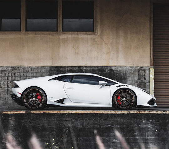 Carbon Fiber Side Skirts For Lamborghini Huracan